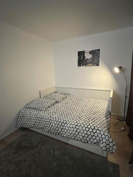 Studio 28 M2 & Jardin Privatif 20 M2 مونتينيو لي بروتون المظهر الخارجي الصورة